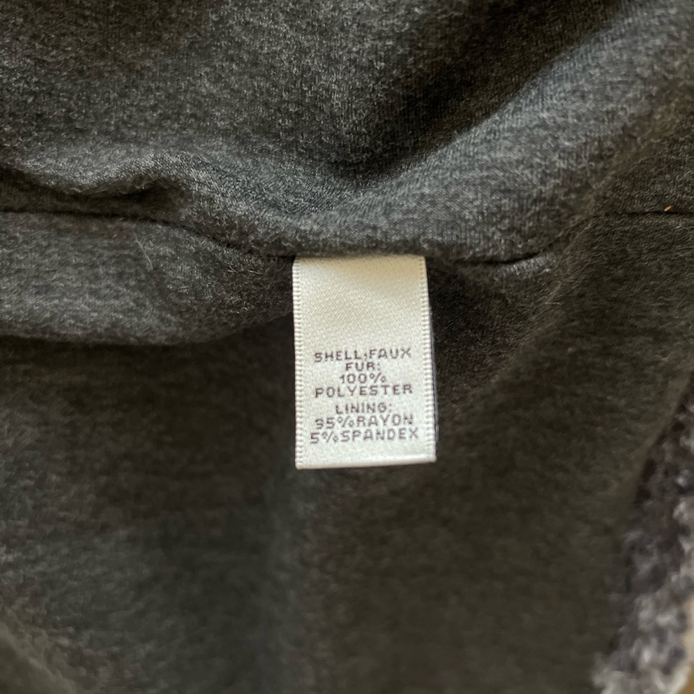 NEIMAN MARCUS COLLECTION Vest - Picture 9 of 11